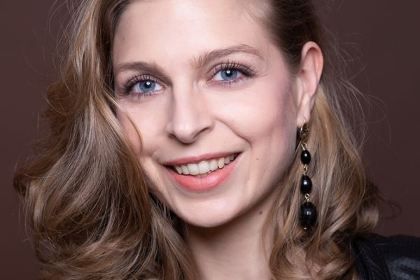 Beate Gramer Schauspielerin Theater Film Tanz Ballett 