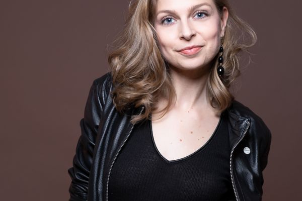 Beate Gramer Schauspielerin Theater Film Tanz Ballett 