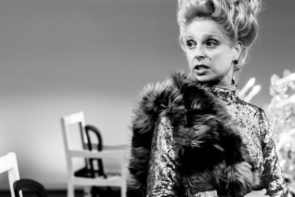 Beate Gramer Schauspielerin Tartuffe, oder der Betrüger Molière Komödienspiele Porcia Marco Riebler