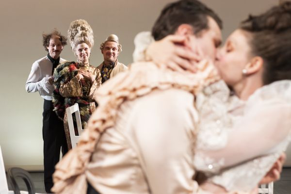 Beate Gramer Schauspielerin Tartuffe, oder der Betrüger Molière Komödienspiele Porcia Marco Riebler